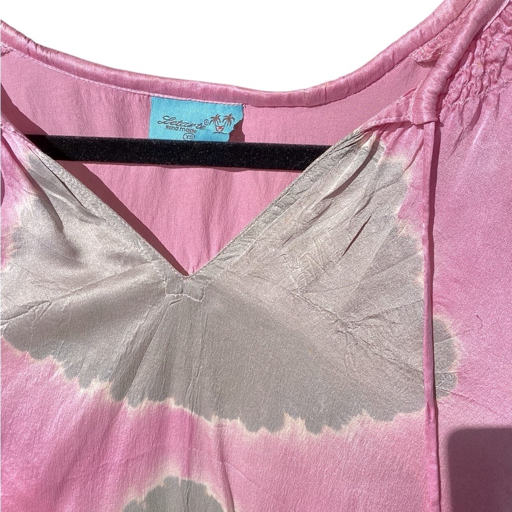 Letarte Hawaii silk coverup in pink and gray - Picture 3 of 9